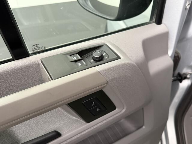 Volkswagen CRAFTER 2.0TDi 140PK DSG Automaat L3H3 V-Edition | Airco | Cruise | 3-Persoons | Betimmering