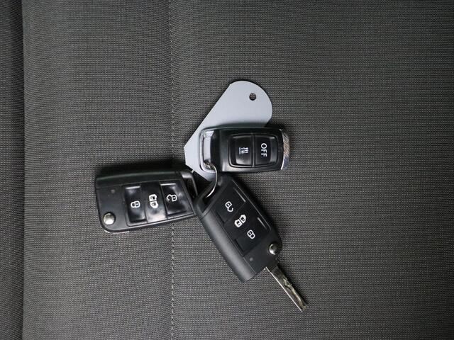 Volkswagen CRAFTER 2.0TDi 140PK DSG Automaat L3H2 | Led | Highline | Standverwarming | Navigatie | Camera | Airco | Cruise | Trekhaak