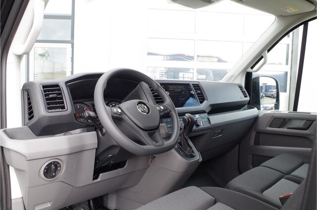 Volkswagen CRAFTER 35t 2.0 TDI L3H3 Highline Exclusive > 177pk/Nu leverbaar geen BPM/Geveerde stoel/LED/Camera/Trekhaak/Adapt. cruise Operational lease ook mogelijk!