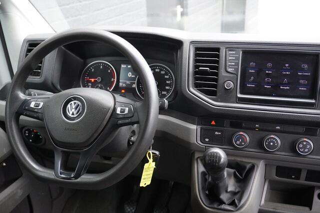 Volkswagen CRAFTER 2.0 TDI 177PK L4 DC Openlaadbak EURO 6 - Airco - Cruise - Camera - ¤23.900,- Excl.