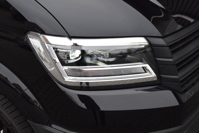 Volkswagen CRAFTER 30 2.0 TDI 140pk DSG L3H3 Exclusive Black Style Facelift BPM vrij! Trekhaak Camera Led Zonneklep Sidesteps Navigatie