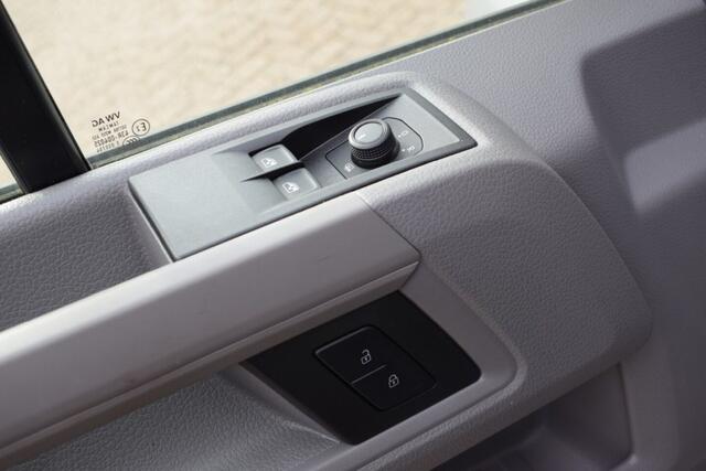 Volkswagen CRAFTER 2.0 TDI L3H3 Exclusive MY 2025 AUTOMAAT TREKHAAK