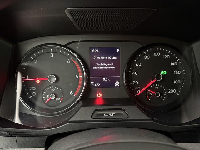 Volkswagen CRAFTER 2.0TDi 177PK DSG Automaat L3H3 | Led | Multimedia | Airco | 3-Persoons | Cruise | Betimmering | 3000Kg Trekhaak