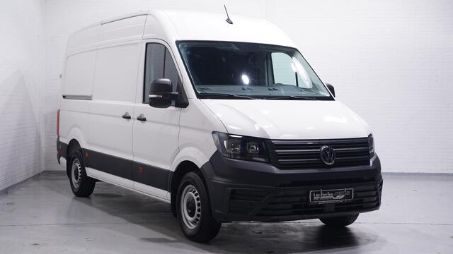 Volkswagen CRAFTER 2.0 TDI L3H3 Navi, Apple Carplay, Leder, Trekhaak Laadruimte Pakket, PDC V+A, 3-Zits