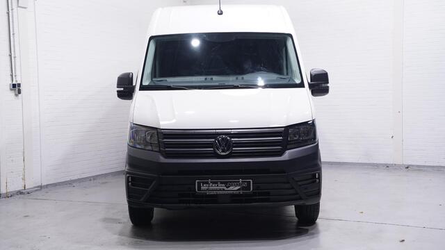 Volkswagen CRAFTER 2.0 TDI L3H3 Navi, Apple Carplay, Leder, Trekhaak Laadruimte Pakket, PDC V+A, 3-Zits