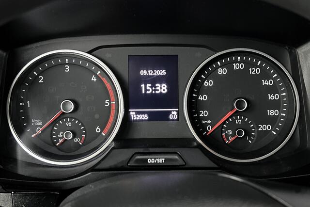 Volkswagen CRAFTER 2.0 TDI 177PK L3H2 | LED | Navigatie | Adaptieve cruise control | Trekhaak