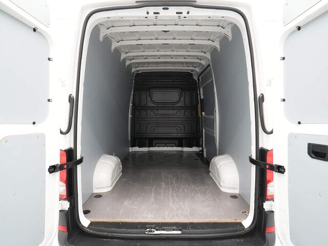 Volkswagen CRAFTER 30 2.0 TDI 102pk L3H3 Navigatie Airco Bijrijdersbank