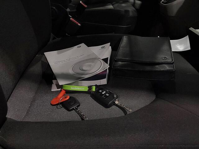 Volkswagen CRAFTER 35 2.0 TDI L3H3 Laadklep NAP 140Pk Euro6 Airco!