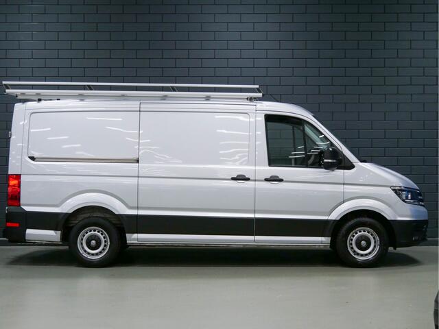 Volkswagen CRAFTER 30 2.0 TDI L3H2 Highline | EURO 6 | TREKHAAK | CAMERA | CARPLAY |