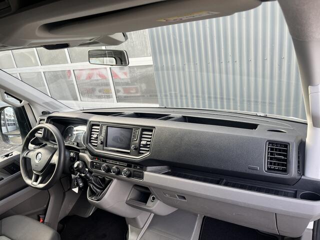 Volkswagen CRAFTER 35 2.0 TDI L3H3 140pk Airco Cruise control Kastinrichting Omvormer Standkachel werkplaats Navigatiesysteem Telefoonverbinding 2-Persoons Camera Euro 6