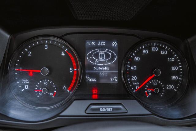 Volkswagen CRAFTER 2.0 TDI 102PK L3H3 NAVI Trekhaak Airco Leder