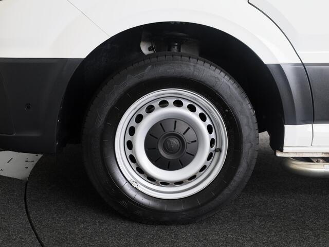 Volkswagen CRAFTER 35 2.0 TDI L3H3 Exclusive EURO VI | Automaat 140 pk | Navi |