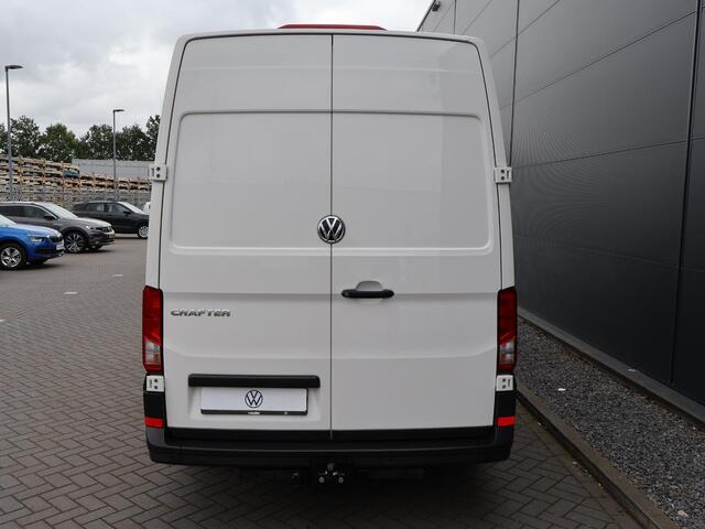 Volkswagen CRAFTER 35 2.0 TDI L3H3 Comfortline EURO VI | 140 PK | Trekhaak | Verwarmde voorruit | Navigatiesysteem | Parkeersensoren |