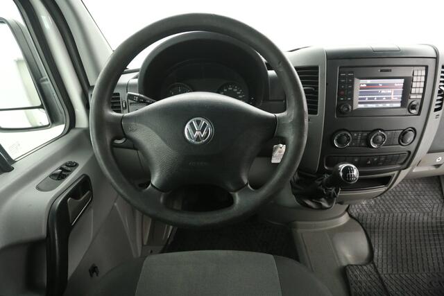 Volkswagen CRAFTER 35 2.0 TDI L2H2 | Euro6 | 3500KG Trekgew. | Trekhaak | Airco | Cruise | Elektrpakket