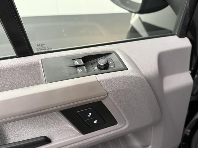 Volkswagen CRAFTER 177PK Automaat Lowliner Bakwagen | Valklep | Oprijklep | Navigatie | 3-Zits | Airco | Dakspoiler