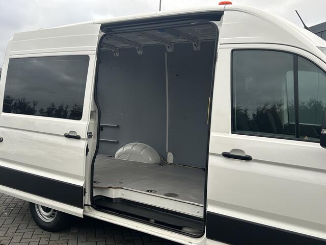 Volkswagen CRAFTER 35 2.0 TDI 140 PK HIGHLINE / L3H3 / 1e EIG. / TREKHAAK / AIRCO / CRUISE / BLUETOOTH / 6-BAK
