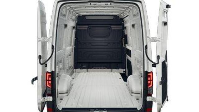 Volkswagen CRAFTER Bedrijfswagens Trendline L3H3 2.0 TDI EU6 140 pk GVW 3.5T Automaat! VOORRAAD!!