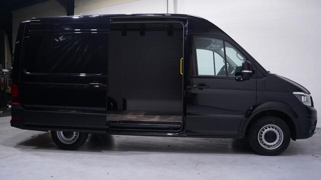 Volkswagen CRAFTER 2.0 TDI 177 pk DSG Aut. L3H3 Navi, Camera Laadruimte Pakket, Trekhaak 3.000 kg, 3-Zits