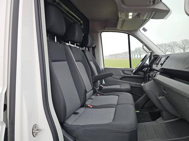 Volkswagen CRAFTER 35 2.0 TDI L4H3 Automaat Navi Camera Airco Cruise Control PDC Trekhaak Euro6 177 PK!
