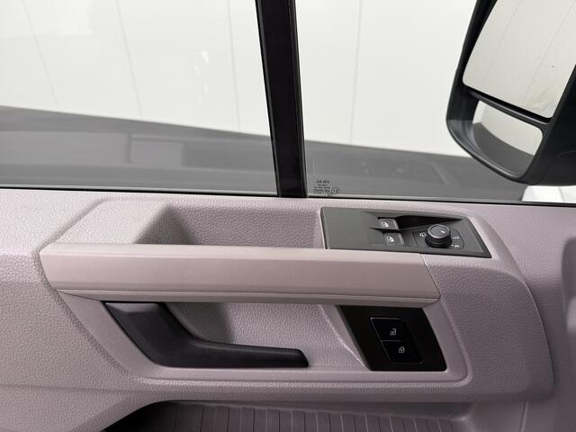 Volkswagen CRAFTER 2.0TDI 177PK DSG Automaat L4H3 Maxi | Led | Navigatie | Multimedia | Camera | Airco | Cruise | Betimmering