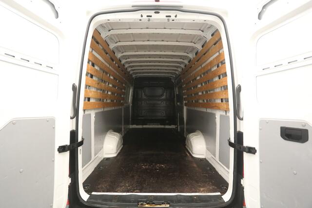 Volkswagen CRAFTER 2.0 TDI 177PK L5H3 | Aut. | 3000KG Trekgew. | Trekh. | Airco | Cruise | Camera | Carplay