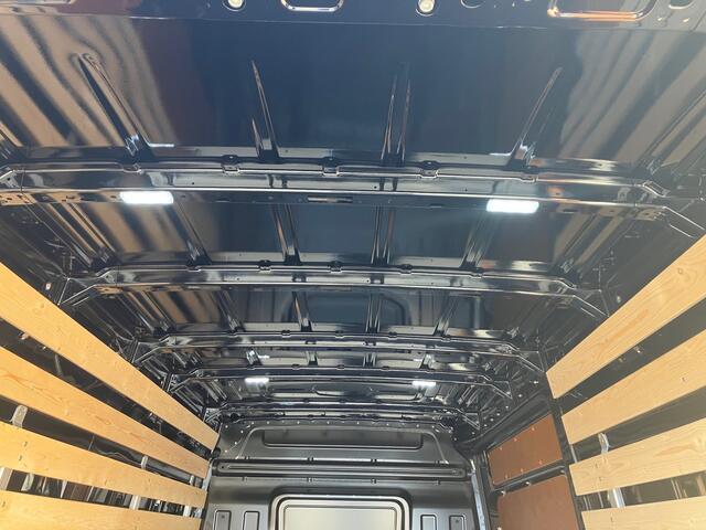 Volkswagen CRAFTER 35 2.0 TDI 177 PK 6-hand L3H3 Exclusive