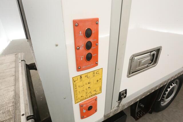 Volkswagen CRAFTER 35 2.0 TDI | Bakwagen | Laadklep | Zijdeur | Laadbak | Airco | 3 Zits | Carplay | Navi