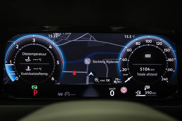 Volkswagen CRAFTER 30 2.0 TDI L3H2 Highline | MULTIMEDIA PACK | STUURVERWARMING | DAB | APPLE | CAMERA | TREKHAAK