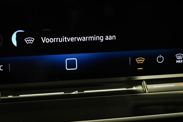 Volkswagen CRAFTER 30 2.0 TDI L3H2 Highline | MULTIMEDIA PACK | STUURVERWARMING | DAB | APPLE | CAMERA | TREKHAAK