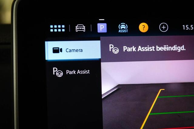 Volkswagen CRAFTER 30 2.0 TDI L3H2 Highline | MULTIMEDIA PACK | STUURVERWARMING | DAB | APPLE | CAMERA | TREKHAAK