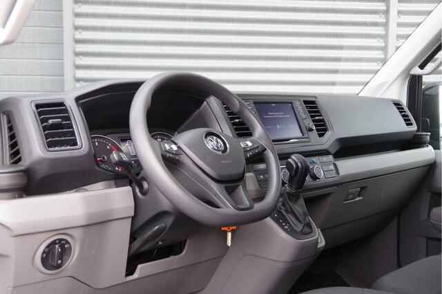 Volkswagen CRAFTER 2.0 TDI L3H3 Highline 3-ZITS, 140PK AUT. LED, CAMERA, NAVI, CRUISE, AIRCO, PARKEERSENSOREN