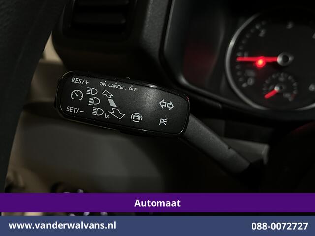 Volkswagen CRAFTER 2.0 TDI 141pk Automaat L3H2 L2H1 Inrichting Euro6 Airco | Navigatie | Camera Apple Carplay, Android Auto, Cruisecontrol, Bijrijdersbank, 3000kg trekvermogen