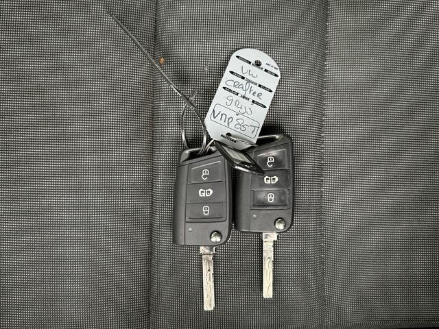 Volkswagen CRAFTER 2.0TDI 140PK Highline L3H3 | Euro 6 | Navigatie | Camera | 3-Zits | Airco | Cruise