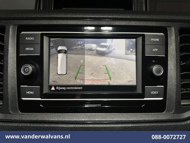 Volkswagen CRAFTER 2.0 TDI 141pk L3H3 L2H2 Euro6 Airco | Camera | Apple Carplay | Stoelverwarming Android Auto, Parkeersensoren, Bijrijdersbank