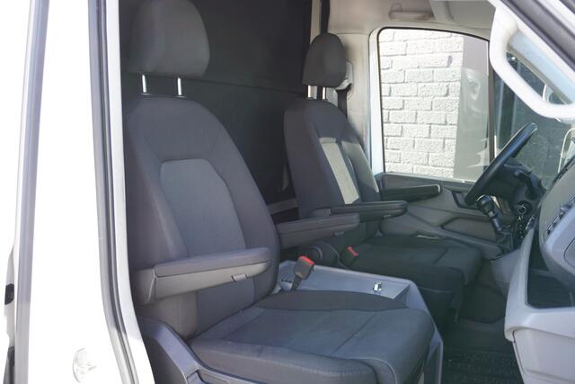 Volkswagen CRAFTER 2.0 TDI 140PK L3H3 EURO 6 - Airco - Navi - Cruise - ¤ 17.900,- Excl.