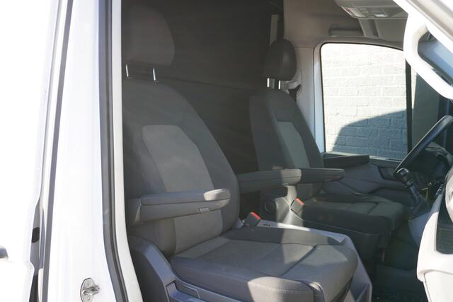 Volkswagen CRAFTER 2.0 TDI 140PK L3H3 EURO 6 - Airco - Navi - Cruise - ¤ 18.900,- Excl.