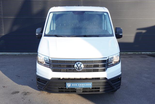 Volkswagen CRAFTER 35 140pk Automaat L3H2/L2H1 Apple Carplay Trekhaak Navigatie Camera Cruise control Airco 3-zits