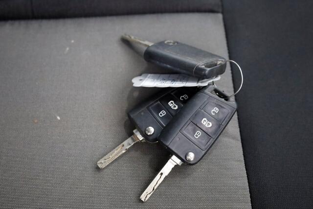 Volkswagen CRAFTER 35 2.0 TDI 140pk L3H3 (L2H2) Exclusive Edtion LED 03-2019