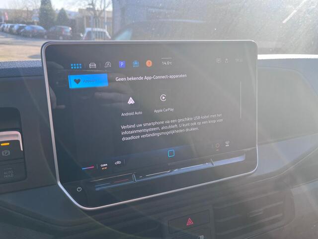 Volkswagen CRAFTER L3H3 2.0 TDI 140pk 3.5T Trendline /Werkbank /Compressor /1.600w omvormer /LED-verlichting /Flitsers /Zwaaibalk /Fiets-takel /Mobiele Fietswerkplaats