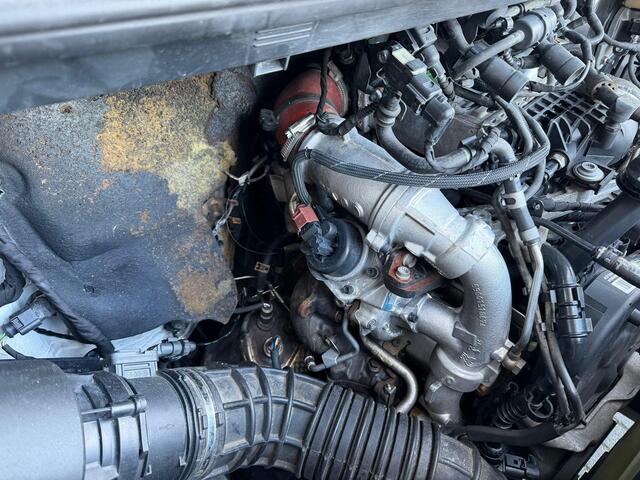 Volkswagen CRAFTER 50 2.0 TDI L3H3 DL Highline brandschade, dubbellucht, automaat, cruise, airco, BTW