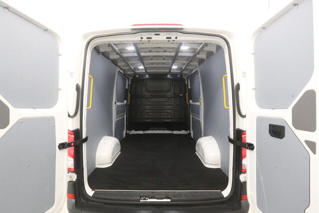 Volkswagen CRAFTER 2.0 TDI L3H2 | 140PK | Airco | Parkeersens. | 2xSchuifdeur | Stoelverw.