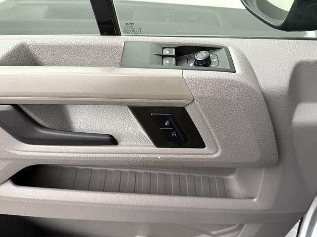 Volkswagen CRAFTER 2.0TDI 140PK L3H3 Highline | Navigatie | Airco | Cruise | Trekhaak 3000Kg