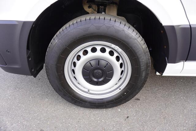 Volkswagen CRAFTER 35 140pk Automaat Facelift L4H3/L3H2 Apple Carplay Camera Cruise control Standkachel Stoelverwarming Airco