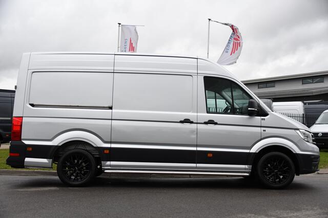 Volkswagen CRAFTER 35 2.0 TDI L3H3 Highline PB Edition Full Options! Adaptieve Cruise, Carplay, LED, Leder, Stoelwarming, Trekhaak, Multimedia, Uniek!