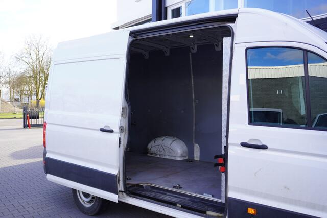 Volkswagen CRAFTER 2.0 TDI 140PK L3H3 EURO 6 - Airco - Cruise - Camera - ¤ 18.950,- Excl.
