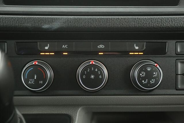 Volkswagen CRAFTER 2.0 TDI L4H3 177PK | Aut. | Airco | Cruise | Camera | Carplay | 3 Zits | Stoelverw. | Parkeersens.