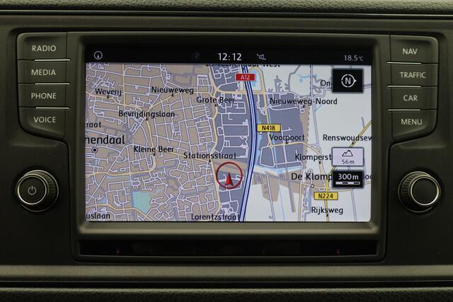 Volkswagen CRAFTER 35 2.0 TDI L3H3 Highline 3-Zits, Airco, Camera, Cruise, Apple Carplay, Verwarmde Voorruit, Trekhaak