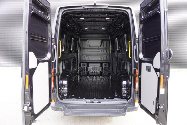 Volkswagen CRAFTER 177pk Automaat L4H3/L3H2 Camera Apple Carplay Cruise Control Airco Parkeersensoren