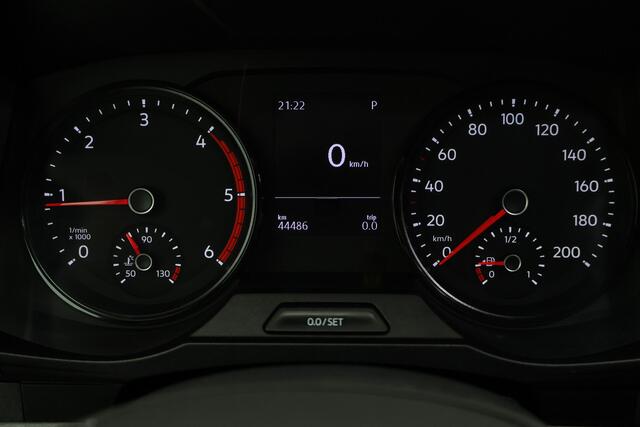 Volkswagen CRAFTER 35 2.0 TDI DSG L3H3 3-Zits, Camera, Apple Carplay, Trekhaak, PDC