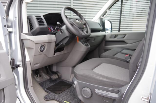 Volkswagen CRAFTER 35 2.0 TDI L3H3 Highline 177PK AUT. LED, STANDKACHEL, CAMERA, NAVI, CRUISE, AIRCO, PARKEERSENSOREN